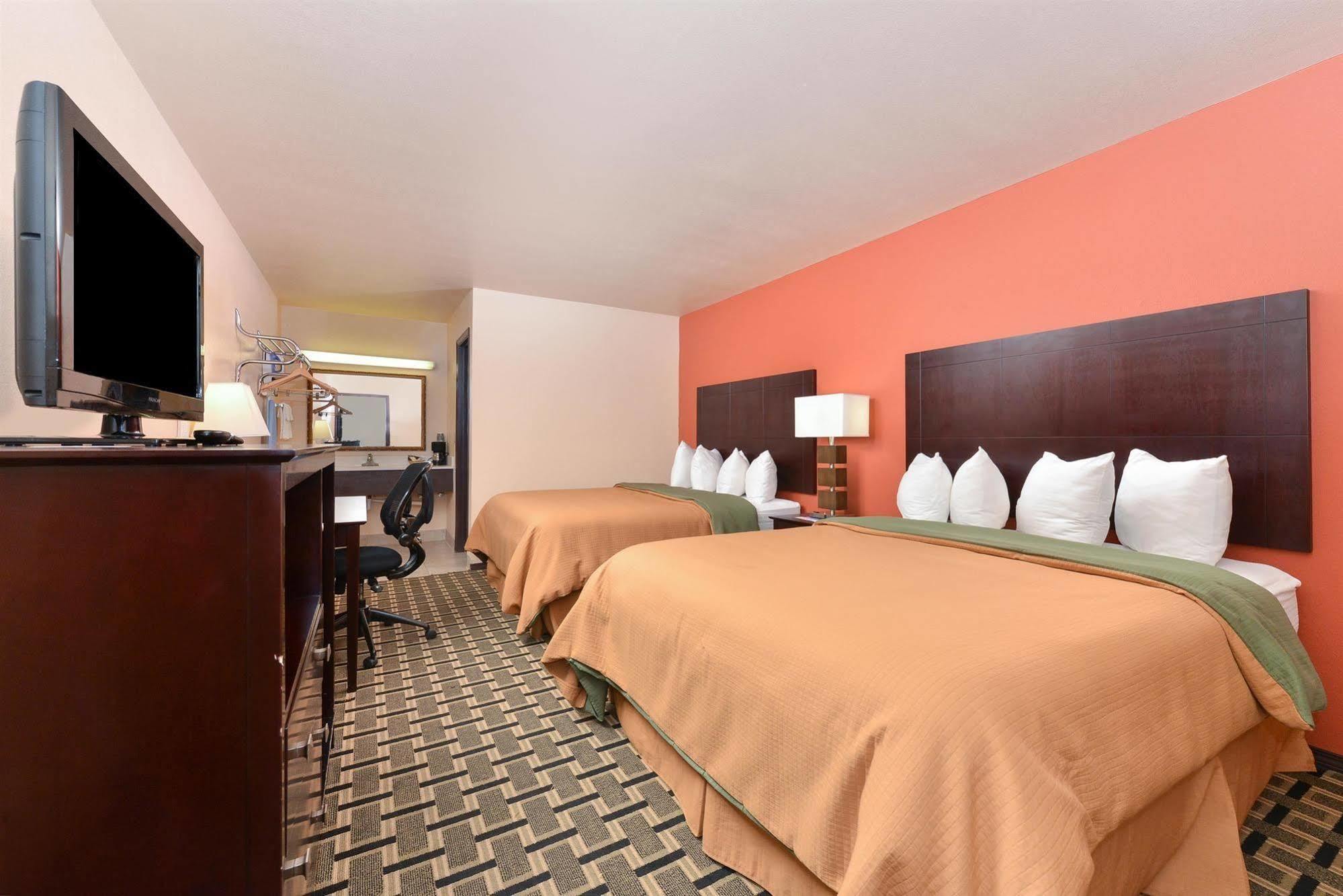 Executive Inn Woodward Exterior photo